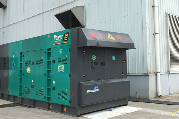 思南燃油滤清器的更换流程是怎样的？