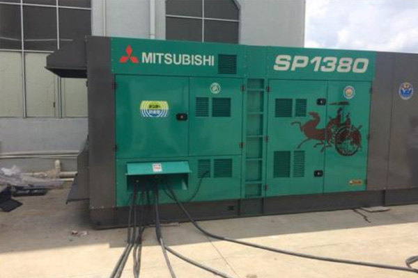 思南为什么有些柴油发电机组的输出电压可以调节？