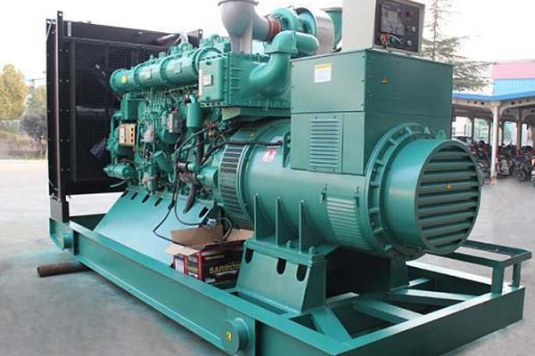 思南工厂发电机应急发电中如何优化燃油储备管理？