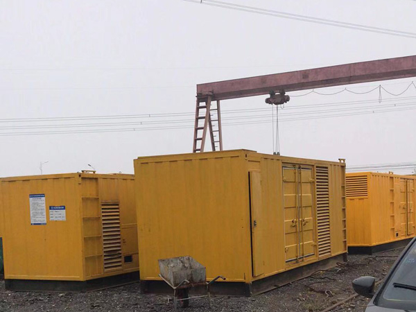 思南100kw柴油发电机组每小时油耗？