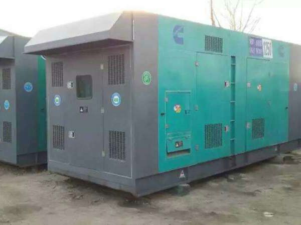 思南合同中关于工期延误的责任如何界定和处理？